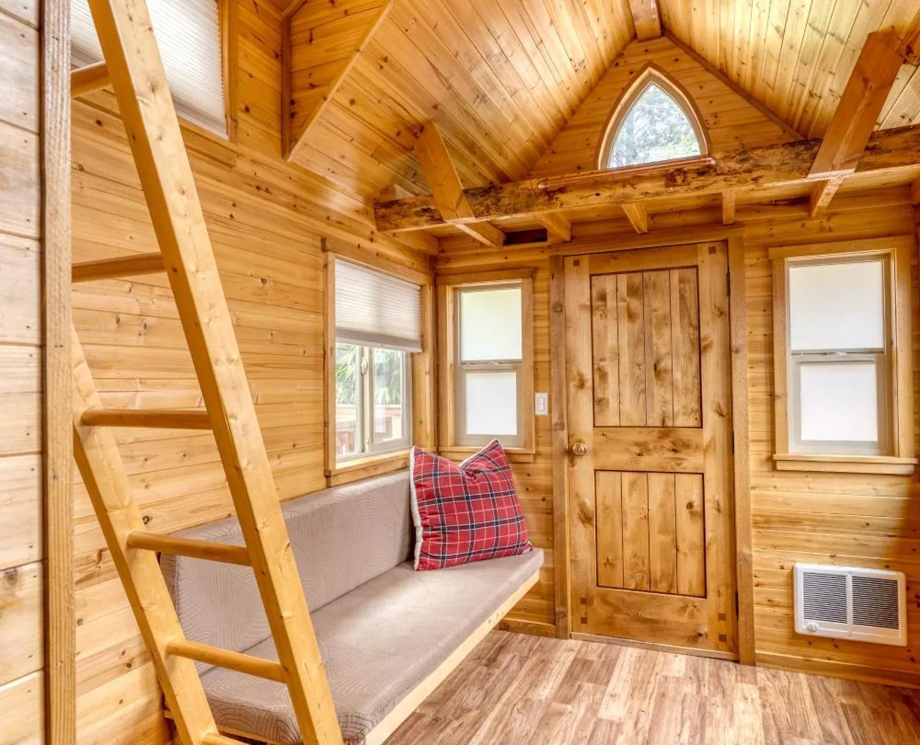 Daire Stay Portland - Tiny Log Cabin - Walk To Local Shops & Eateries
