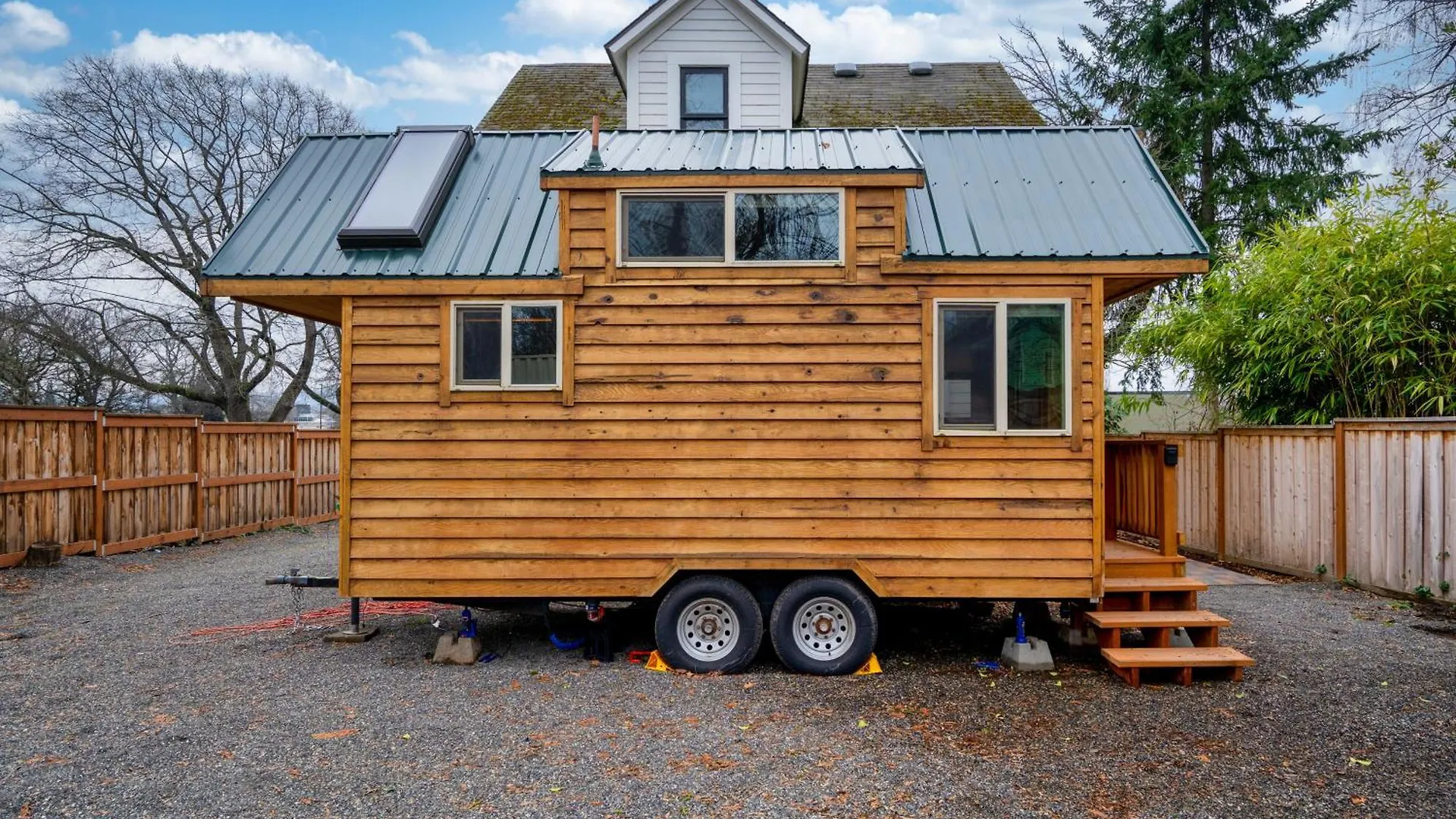 Stay Portland - Tiny Log Cabin - Walk To Local Shops & Eateries