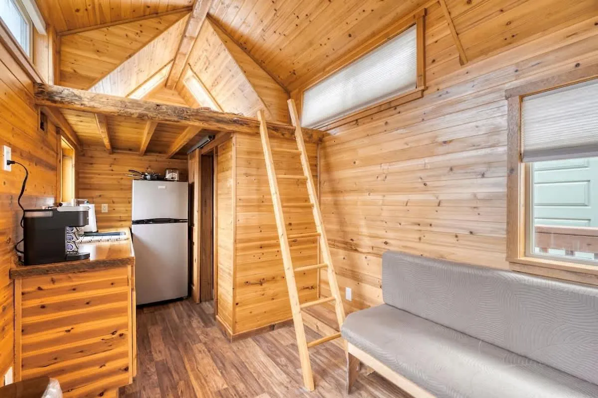 Daire Stay Portland - Tiny Log Cabin - Walk To Local Shops & Eateries