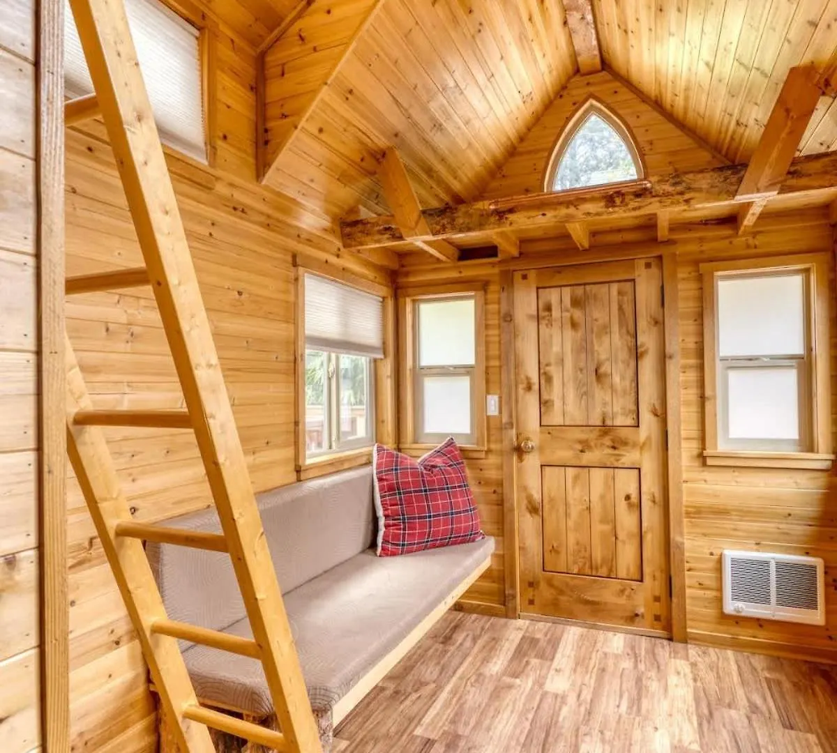 Stay Portland - Tiny Log Cabin - Walk To Local Shops & Eateries 0*,  ABD